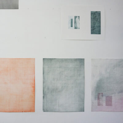 <p><em>Fumigènes</em>, gravures, 50x60cm chaque</p>
